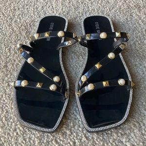 Steve Madden Women’s Black Sandals size 9